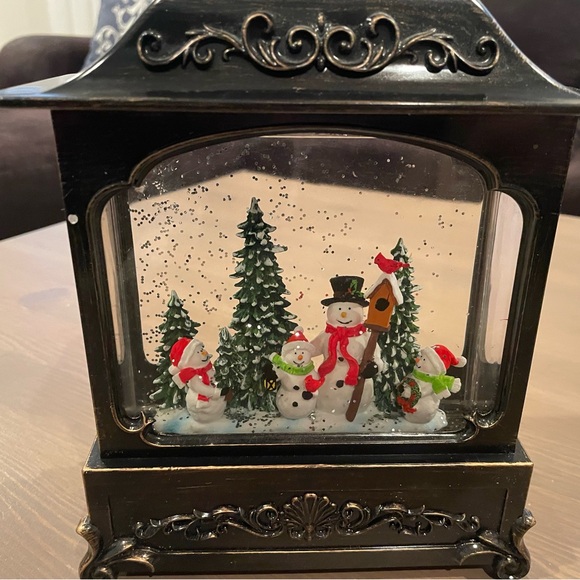 ❌SOLD❌ 12" Illuminated Glitter Lantern with Holiday Snowman Scene by Valerie - Picture 2 of 5